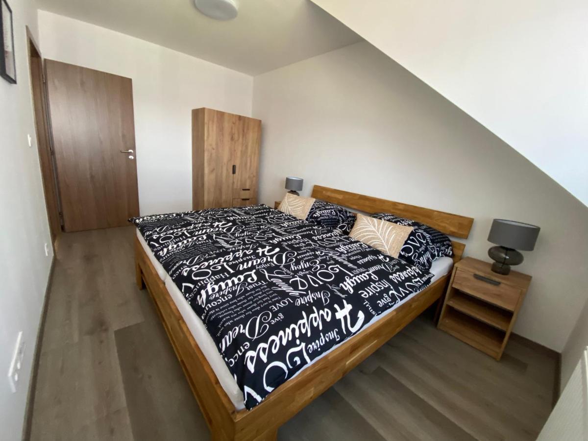 Cerna Ruze- Apartman 5 Plzeň Extérieur photo